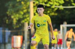 Đam mê cháy bỏng của chàng tiền đạo U18 Quốc gia