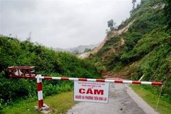 Lũ cuốn trôi 1 nam thanh niên ở Đakrông