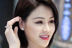 Chỉ dùng 5 từ để khen Hồng Diễm mà Lương Thu Trang (Mặt Nạ Gương) gây tranh cãi cực gắt