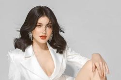 Showbiz 'biến' căng: 'Tình địch tin đồn' của Ngọc Trinh công khai cà khịa 'nữ hoàng nội y'