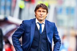Tottenham gấp rút bổ nhiệm HLV Conte