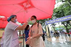 Ngày 1/11, Hà Nội thêm 57 ca F0, có 2 ca phát hiện khi đi khám tại Bệnh viện Nhi Trung ương