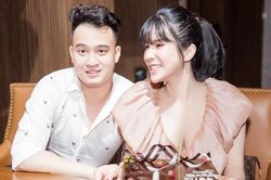 Mẹ chồng Diệp Lâm Anh khẳng định cả hai chưa ly hôn