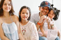 Phạm Quỳnh Anh đăng ảnh sinh nhật con, vô tình tiết lộ mối quan hệ của Quang Huy với gia đình vợ cũ