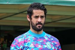 Vị trí phù hợp cho Isco là ghế dự bị
