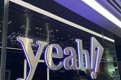 Cổ đông lớn tiếp tục cắt lỗ 1 triệu cổ phiếu YEG trước khi Yeah1 báo lỗ liên tiếp 4 quý