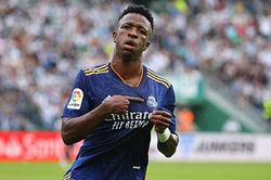 Vinicius muốn được gia hạn hợp đồng với Real Madrid