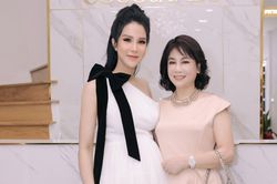 Mẹ chồng Diệp Lâm Anh hóa ra cũng là tay chơi hàng hiệu đáng gờm, tủ lớn tủ bé nhìn mà choáng