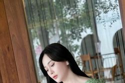 Phương Oanh (Hương Vị Tình Thân) khoe ảnh mới đẹp hút hồn nhưng vẫn lộ chi tiết đáng lo