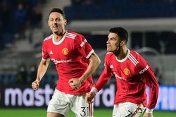 Cristiano Ronaldo lập cú đúp giải cứu MU 'thoát hiểm' trước Atalanta