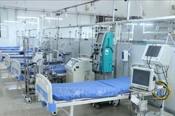 Đề xuất quy định công khai giá trang thiết bị y tế