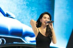 Thủy Tiên tái xuất sau gần 2 tháng im lặng vì những ồn ào từ thiện