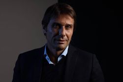 Antonio Conte có gì khác Jose Mourinho?