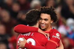Liverpool hạ Atletico để vào vòng knock-out Champions League