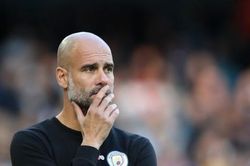 HLV Pep Guardiola cảnh báo học trò về cỗ máy ghi bàn của MU