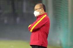Sự mâu thuẫn của ông Park và Hà Nội FC: Ghế HLV tuyển Việt Nam có mấy chân?