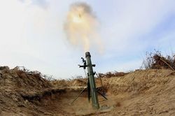 Quân ly khai pháo kích dữ dội vào vị trí đóng quân của Ukraine