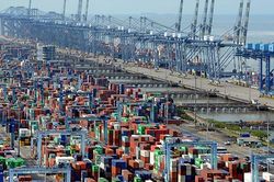 Xuất khẩu của Malaysia đạt mức tăng kỷ lục
