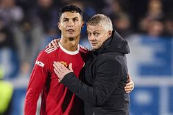 Tin MU 6/11: Cavani lỡ hẹn với derby Manchester, MU xác định rõ vai trò của Ronaldo.