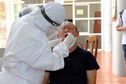 Bóng đá Việt Nam hôm nay: Đội tuyển Việt Nam xét nghiệm COVID-19 vào tối nay