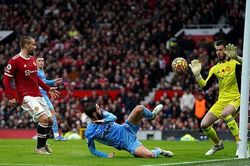 MU vs Man City: De Gea khốn khổ vì đồng đội chơi quá tệ