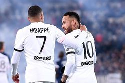 Bordeaux 2-3 PSG: Vắng Messi, PSG thăng hoa với Neymar - Mbappe