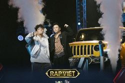 Rap Việt mùa 2: Binz bật khóc vì quá đồng cảm với thí sinh