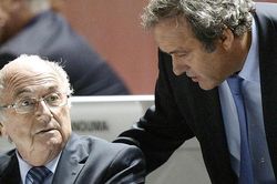FIFA và UEFA lại nóng vì Blatter và Platini