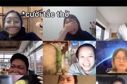 Nữ sinh 'lầy lội' ngồi trong 'nhà vệ sinh' để học online khiến cô giáo cũng đành bó tay