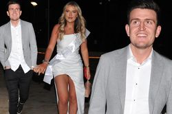 Harry Maguire vui vẻ tiệc tùng sau trận thua Man City
