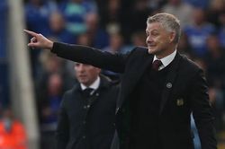 MU quyết định không sa thải HLV Solskjaer
