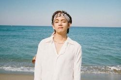 V BTS từng lạc vào nhà ARMY nữ, may không bị phát hiện!