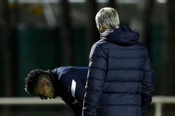 Paul Pogba báo tin không vui cho tuyển Pháp và MU