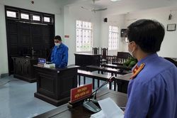 Vác xẻng đánh đuổi Phó Chủ tịch phường, nam thanh niên lĩnh án