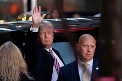 Ông Trump nêu mốc thời gian tuyên bố khả năng tái tranh cử năm 2024