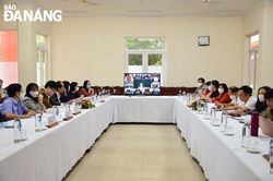 Bảo vệ nền tảng tư tưởng của Đảng, đấu tranh phản bác các quan điểm sai trái, thù địch