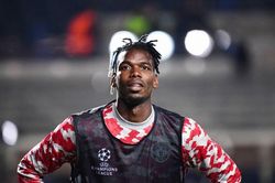 MU thẳng tay 'trảm' Paul Pogba