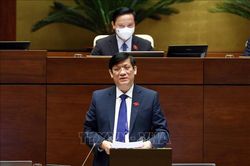 Nghiên cứu để sắp xếp, cơ cấu lại y tế cơ sở, nhất là các trạm y tế xã