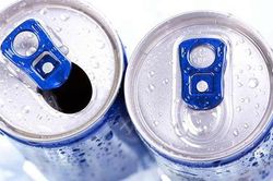 Nước tăng lực: Tác dụng có thật sự đúng như quảng cáo?