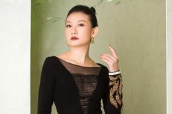 NSƯT Mỹ Uyên: 'Dù có đi đâu, sân khấu vẫn là nơi tôi muốn quay về'