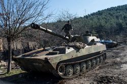 Phe ly khai miền Đông 'vây chặt' hàng nghìn lính Ukraine