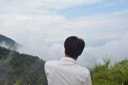 Bạn gái ra đi vĩnh viễn, chàng trai ở vậy 9 năm và câu nói xót xa khi được giục kết hôn