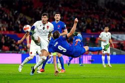 Kane lập hat-trick, Maguire 'nổ súng', ĐT Anh dễ dàng đè bẹp Albania