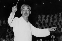 Triển lãm 'Văn hóa soi đường cho quốc dân đi'