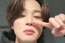 ARMY 'đứng' tim khi Jimin BTS online trên Weverse