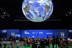 Hội nghị COP26 kéo dài thêm 1 ngày