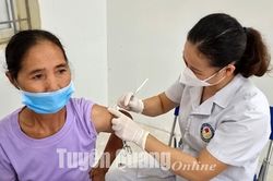 Tăng cường thu gom, vận chuyển, xử lý chất thải phát sinh trong phòng, chống dịch bệnh Covid-19