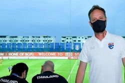 HLV tuyển Thái Lan tuyên bố sẽ chơi tiqui-taca, coi Việt Nam là ứng viên số 1 tại AFF Cup