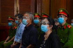 Nguyên Phó Chủ tịch UBND TP HCM Nguyễn Thành Tài hầu tòa trong vụ hoán đổi 'đất vàng'