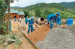 Đa Nhim nỗ lực giữ nhịp phát triển kinh tế